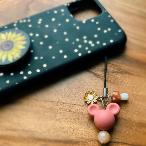 📱✨ magical Mickey disney inspired handmade phone charm or keychain - Picture 8 of 12